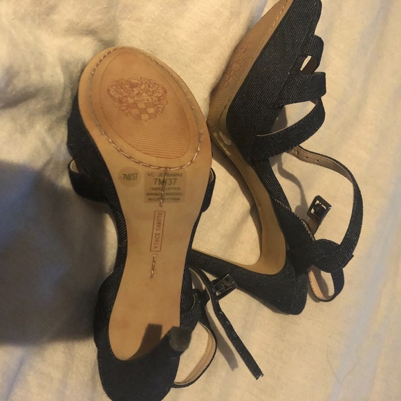 Vince Camuto JessaMae Platform Sandal - Picture 2 of 3